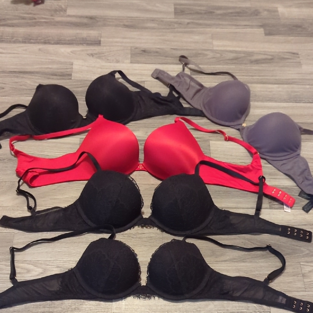 Victoria's Secret & Natori Black, Red, and Gray Bra Bundle Of 5- Size 32C!!